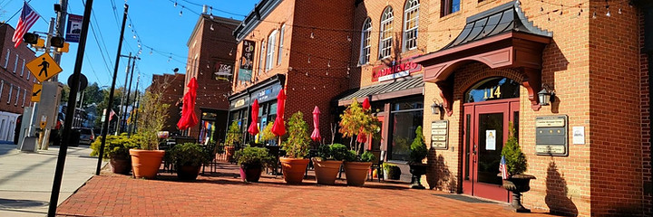 MAMSA_DowntownMountAiryPlaza.jpg